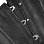 Svart korsett med snörning och hakar