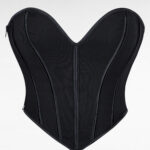 Elegant kort korsett-topp med snörning och hjärtformad design